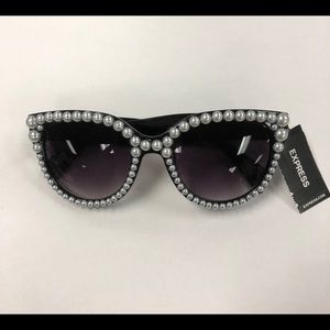 Pearl Embellished Sunglasses